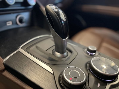 Alfa Romeo Stelvio 2.2 t Veloce Q4 210cv auto (13)