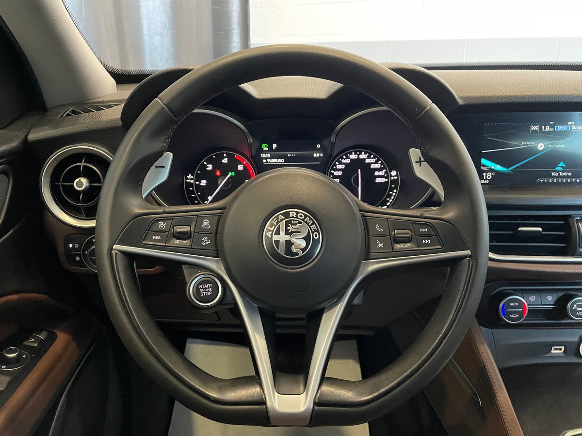 Alfa Romeo Stelvio 2.2 t Veloce Q4 210cv auto (14)