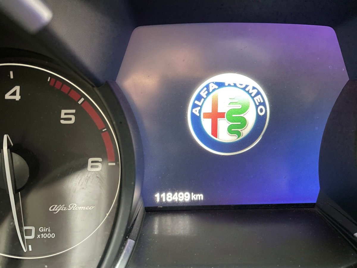 Alfa Romeo Stelvio 2.2 t Veloce Q4 210cv auto (16)