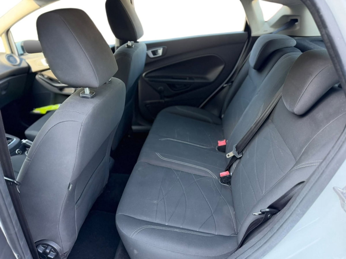 Ford Fiesta 1.4 5 porte Bz.- GPL (16)