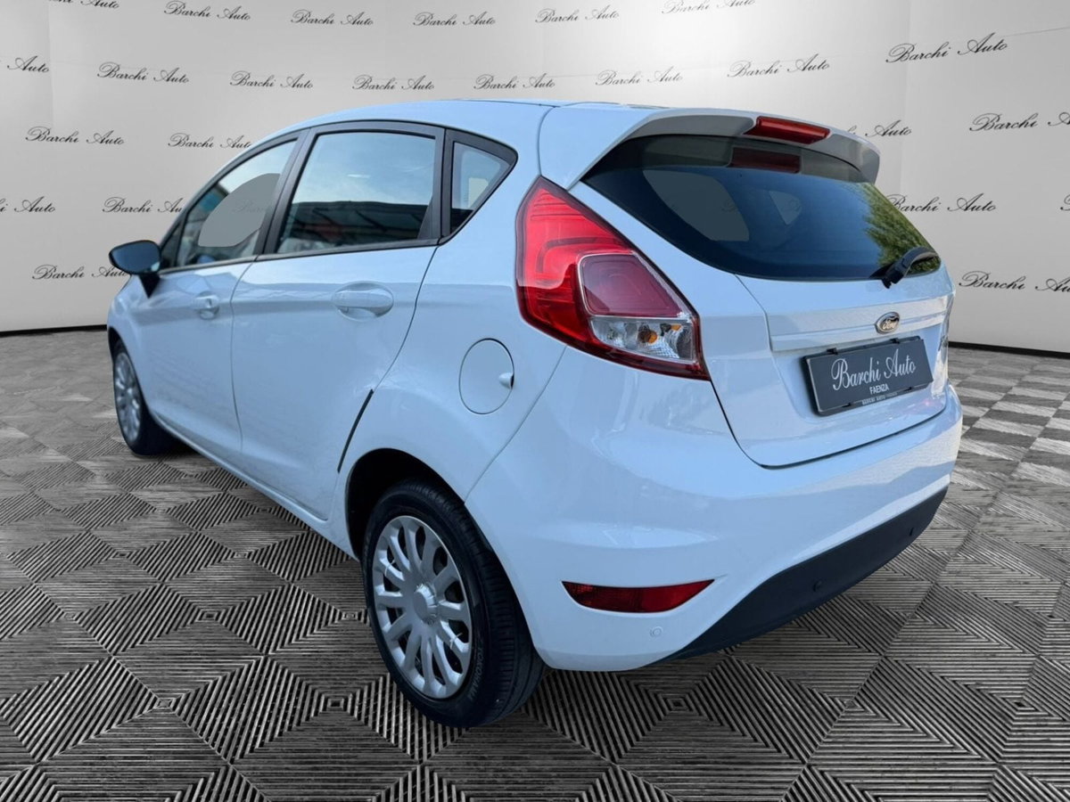 Ford Fiesta 1.4 5 porte Bz.- GPL (7)
