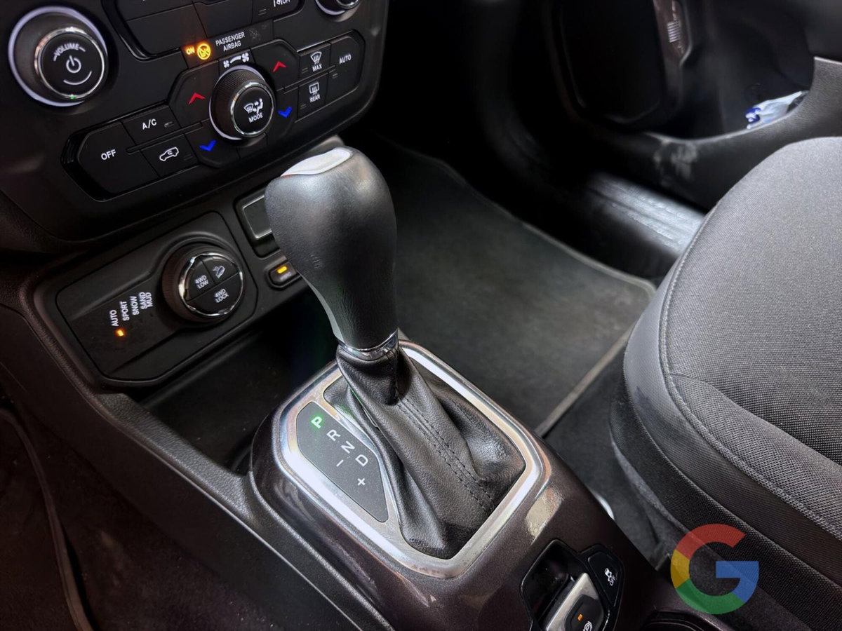 Jeep Renegade 1.3 T4 190CV PHEV 4xe AT6 Limited (12)