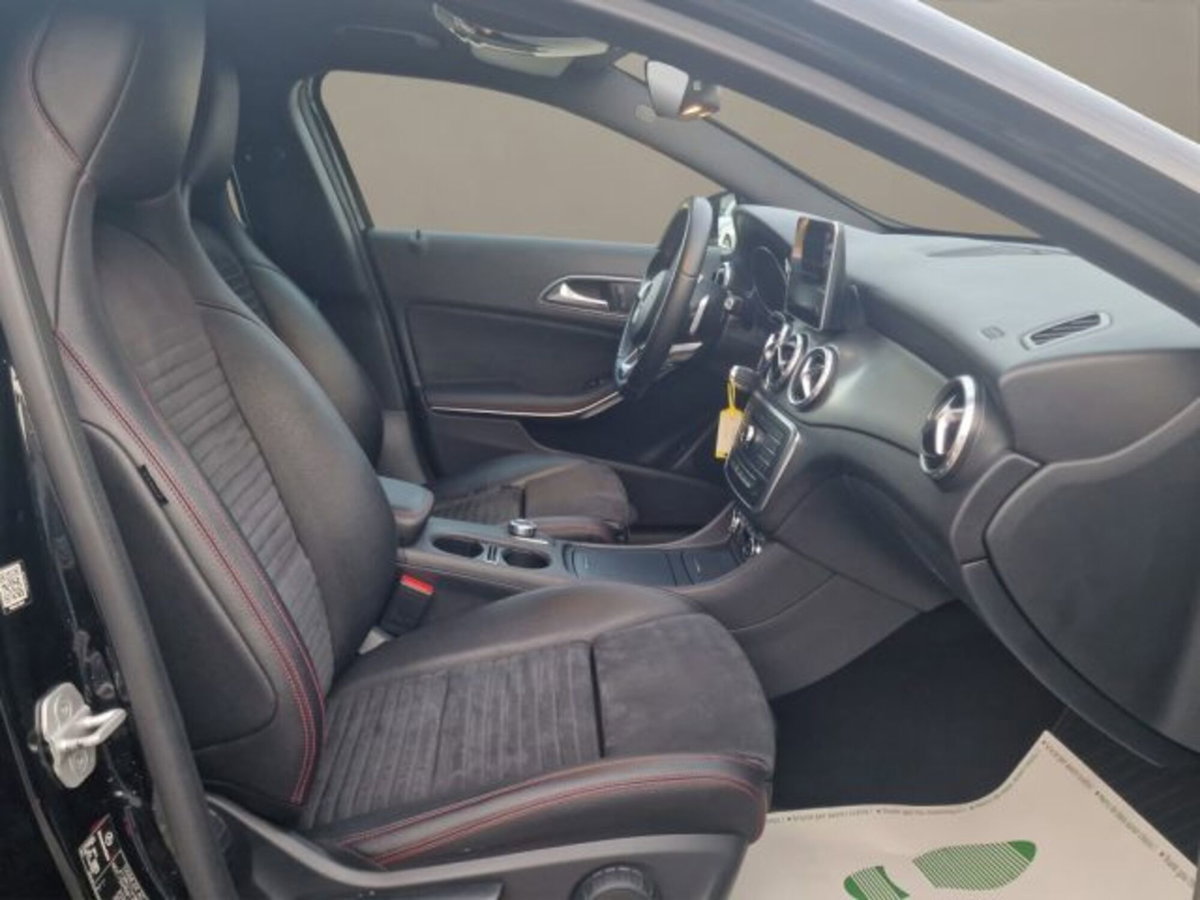 Mercedes-Benz GLA SUV 200 d Automatic Executive (18)