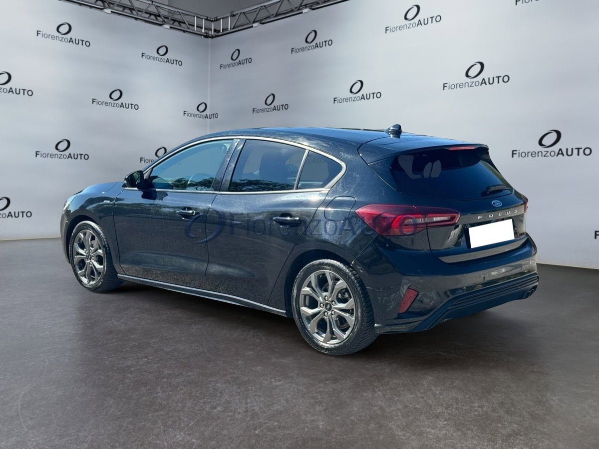 Ford Focus 1.0t ecoboost h ST-Line X 125cv (5)