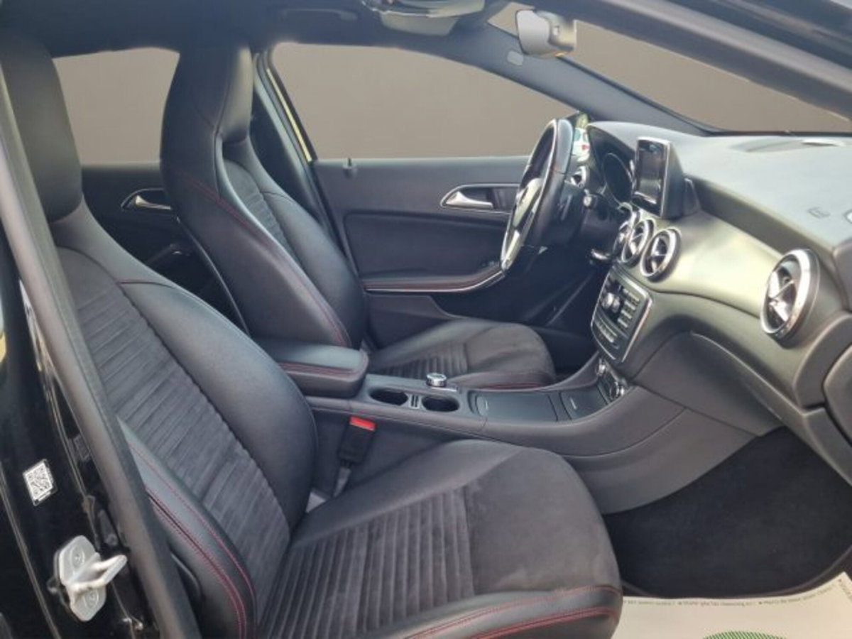 Mercedes-Benz GLA SUV 220 d Automatic Executive (18)