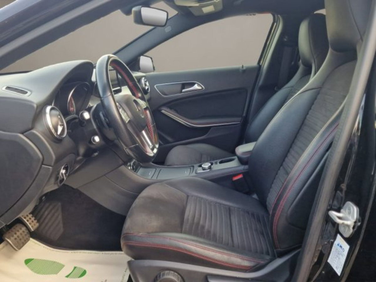 Mercedes-Benz GLA SUV 220 d Automatic Executive (9)