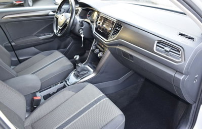 Volkswagen T-Roc 1.0 tsi Style 115cv (11)
