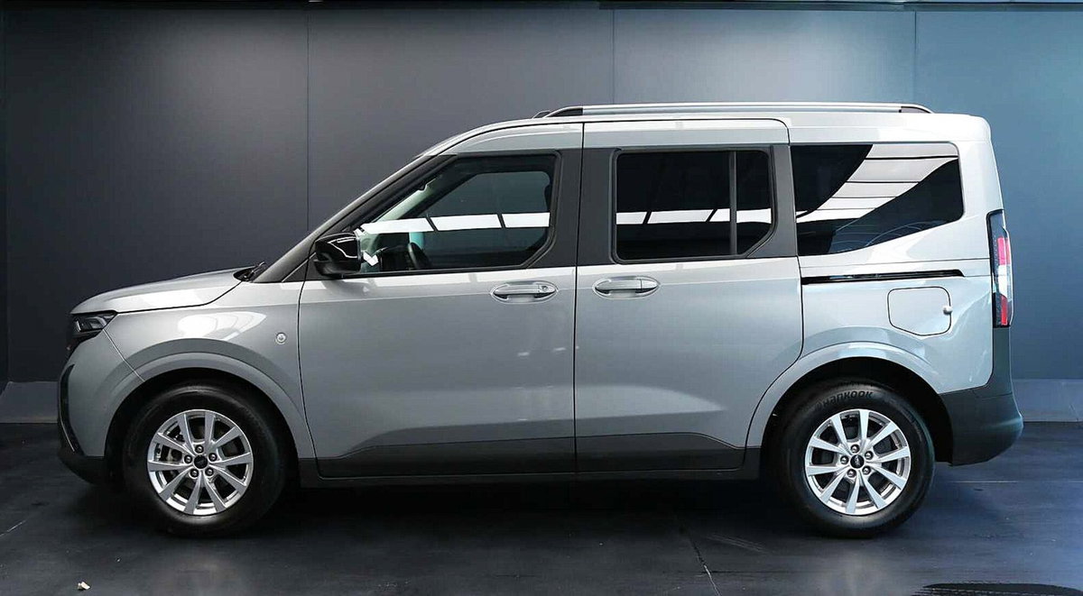 Ford Tourneo Courier 1.0 ecoboost 125cv Titanium powershift (10)