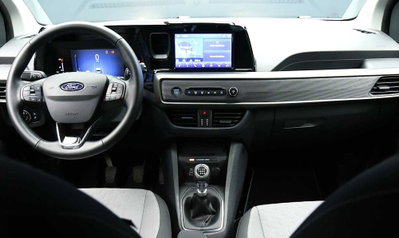 Ford Tourneo Courier 1.0 ecoboost 125cv Titanium powershift (4)