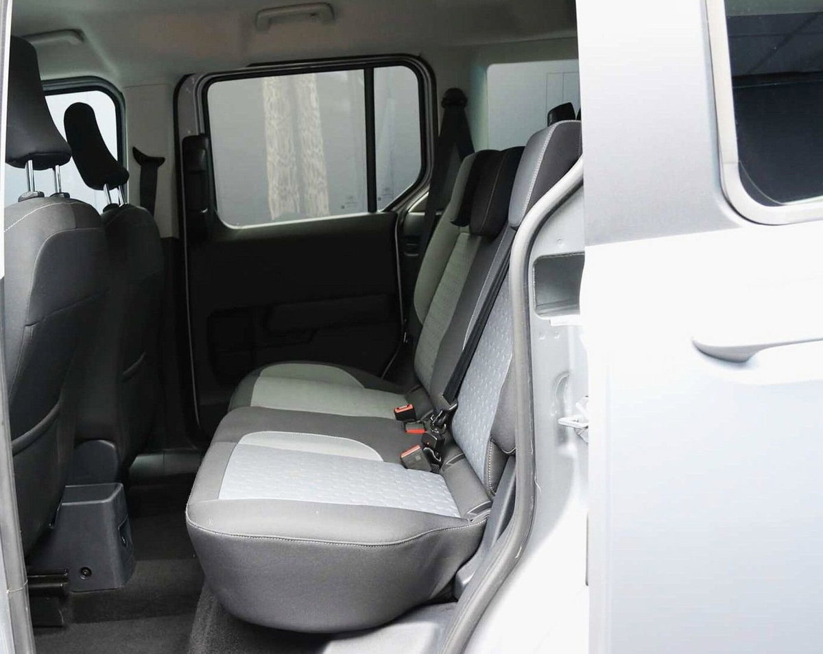 Ford Tourneo Courier 1.0 ecoboost 125cv Titanium powershift (5)