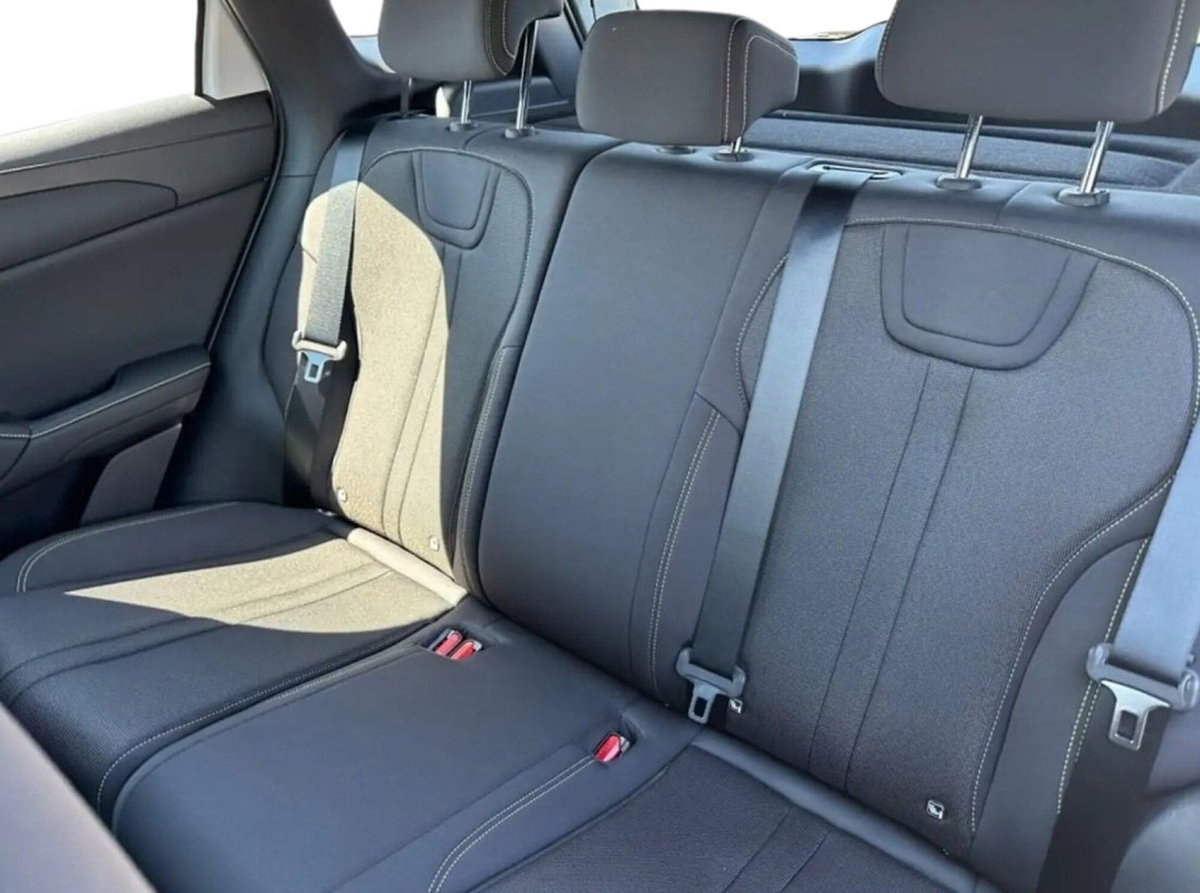Byd Atto 2 DM-i 1.5 phev Active 165cv (10)