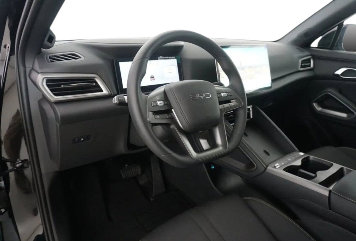 Byd Atto 2 DM-i 1.5 phev Active 165cv (6)