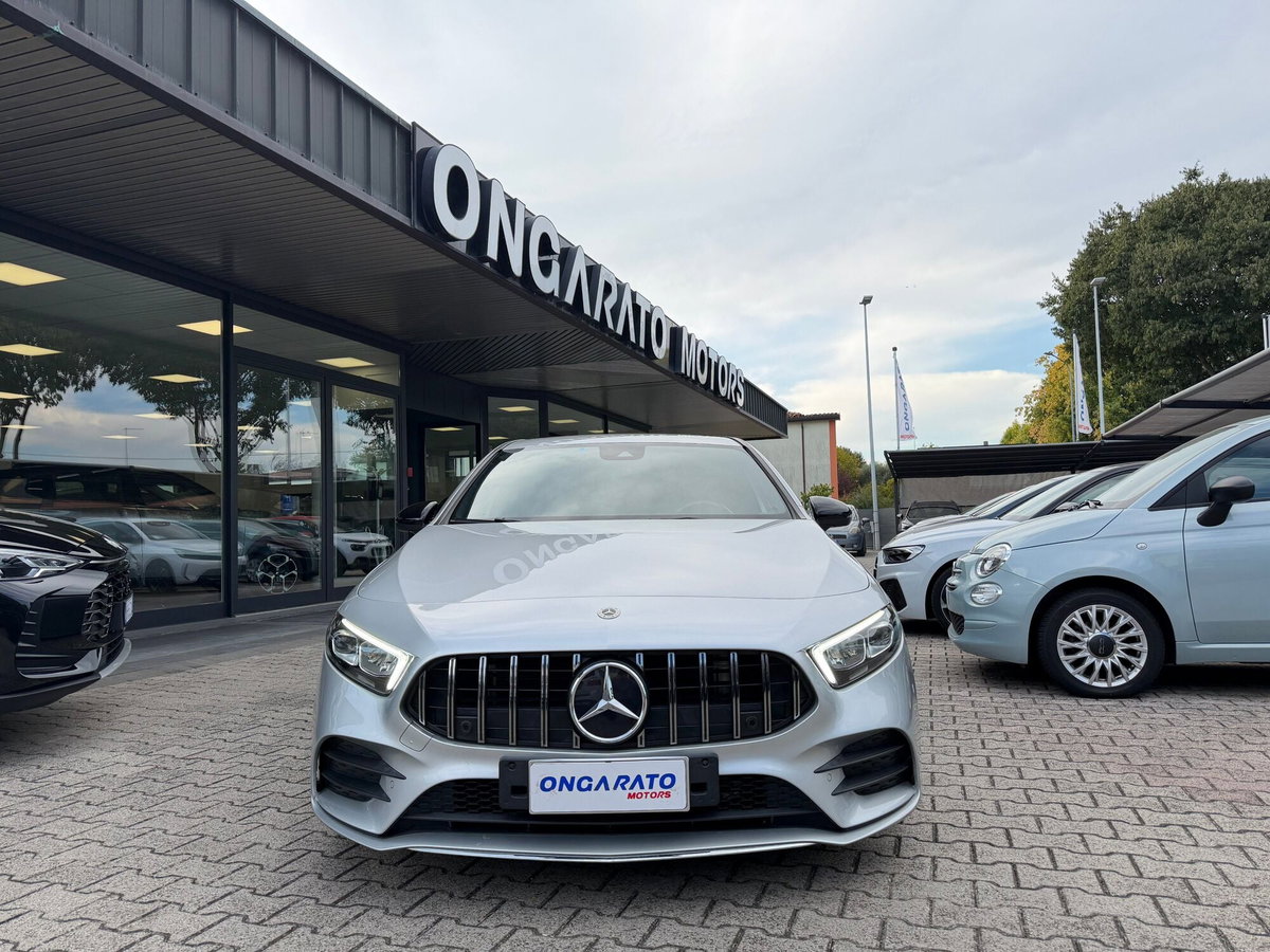 Mercedes-Benz Classe A 180 d Premium (2)