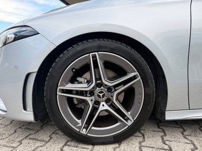 Mercedes-Benz Classe A 180 d Premium (6)