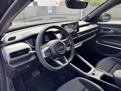 Jeep Avenger 1.2 turbo e-hybrid mhev Summit fwd 110cv edct6 (12)