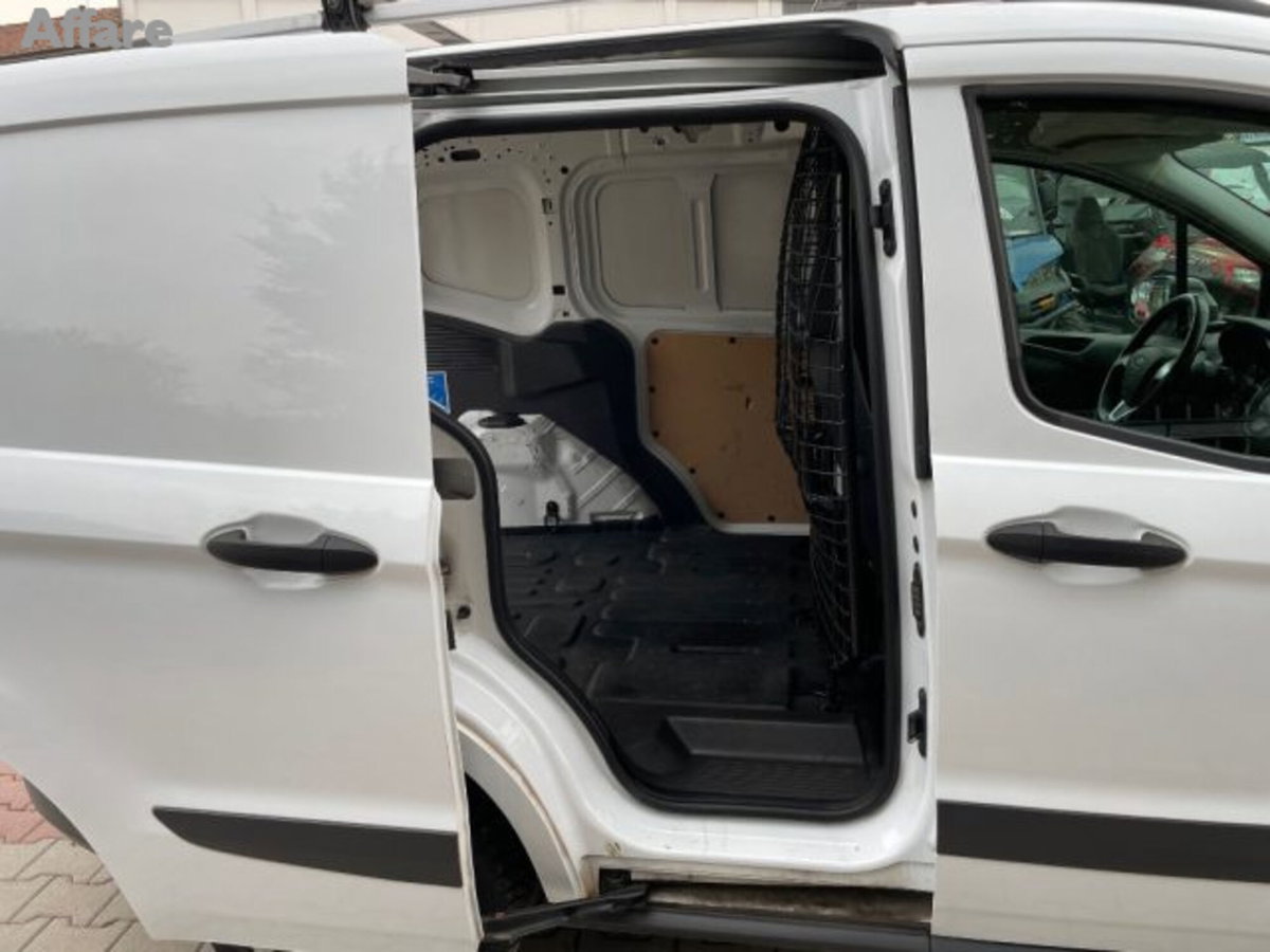 Ford Transit Courier 1.5 TDCi 100CV  Sport (13)