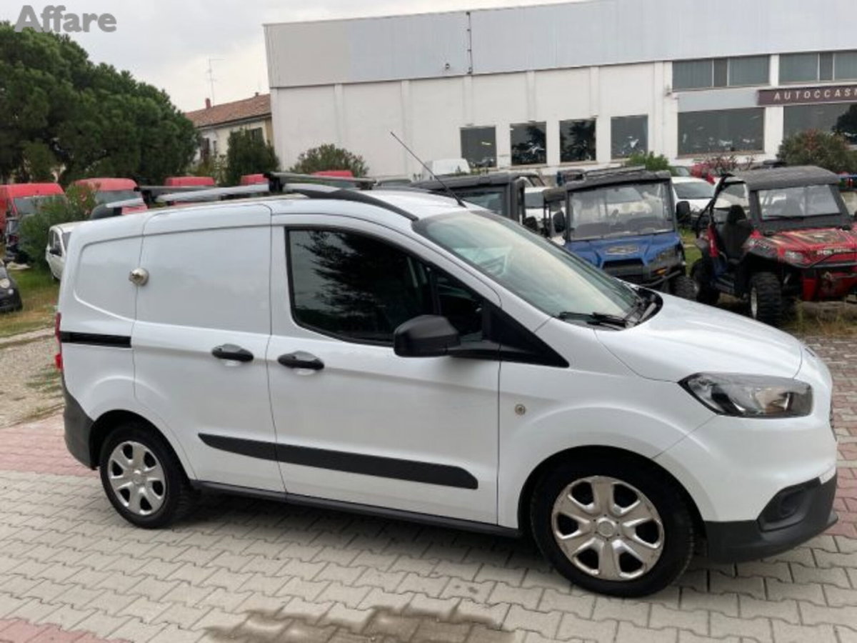 Ford Transit Courier 1.5 TDCi 100CV  Sport (6)
