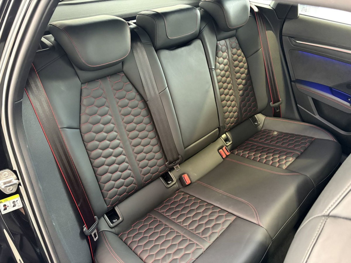Audi RS 3 Sportback 3 TFSI quattro S tronic (16)