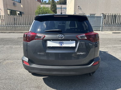 Toyota Rav4 D-4D 2WD (5)