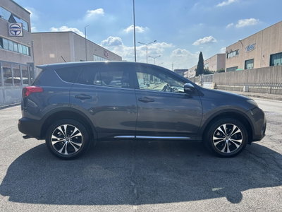 Toyota Rav4 D-4D 2WD (7)