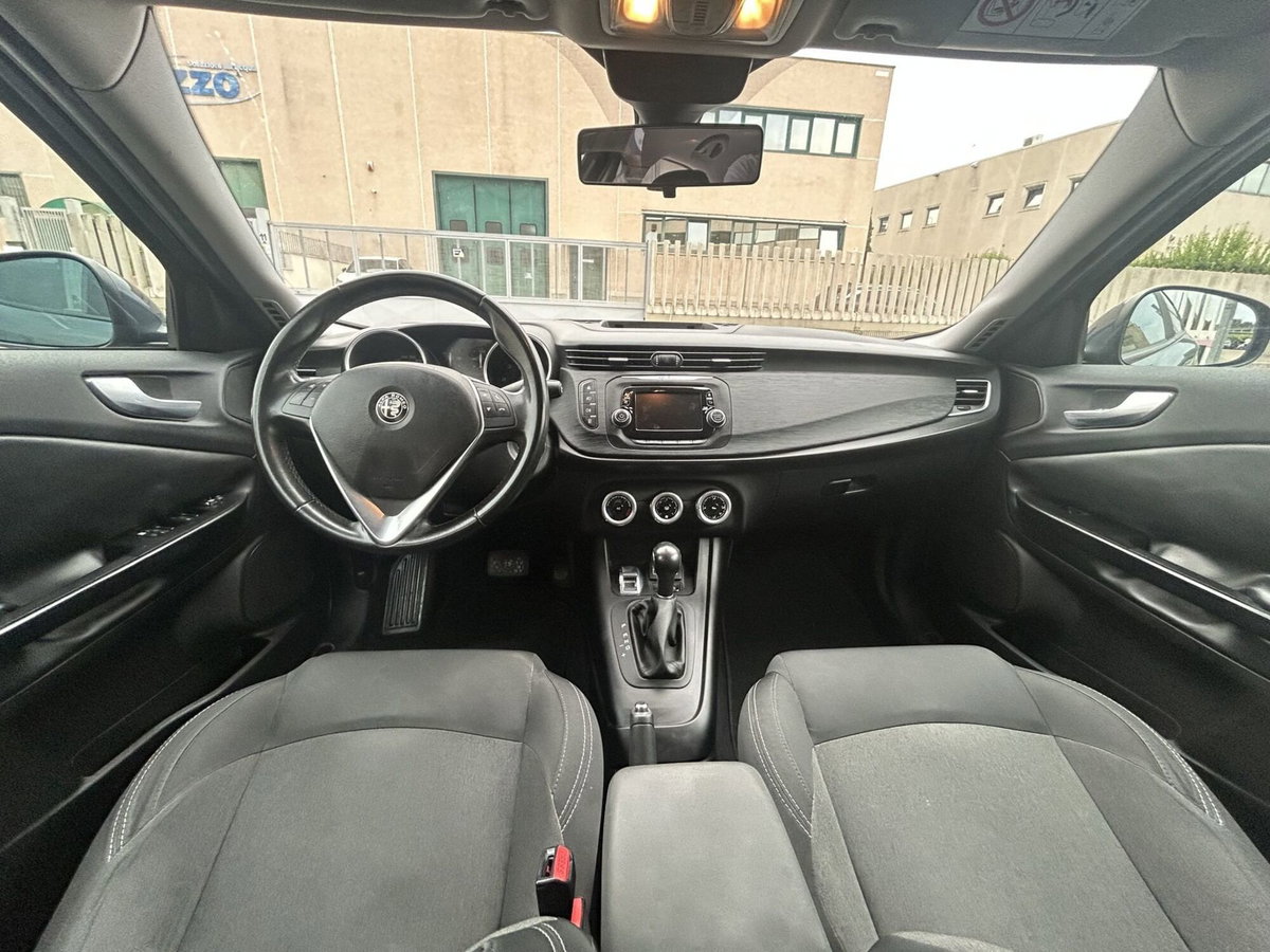 Alfa Romeo Giulietta 1.6 JTDm Business 120cv (10)
