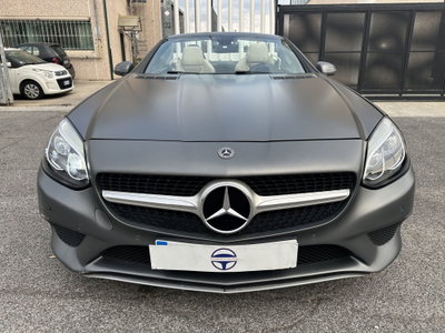 Mercedes-Benz SLC 300 AMG line (2)