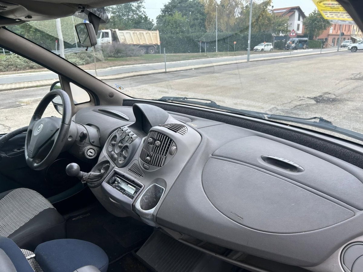 Fiat Multipla 1.9 JTD Family (9)