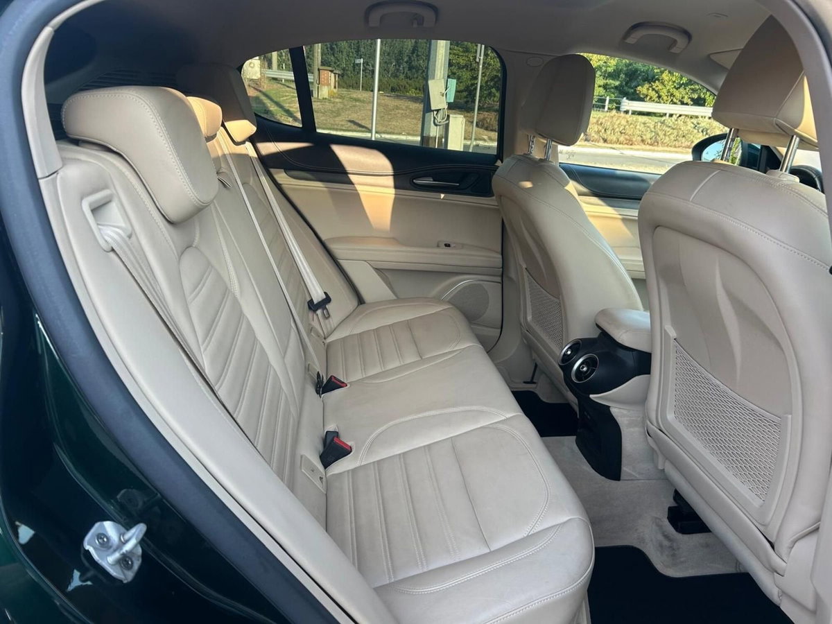 Alfa Romeo Stelvio Stelvio 2.2 Turbodiesel 190 CV AT8 Q4 Ti (8)