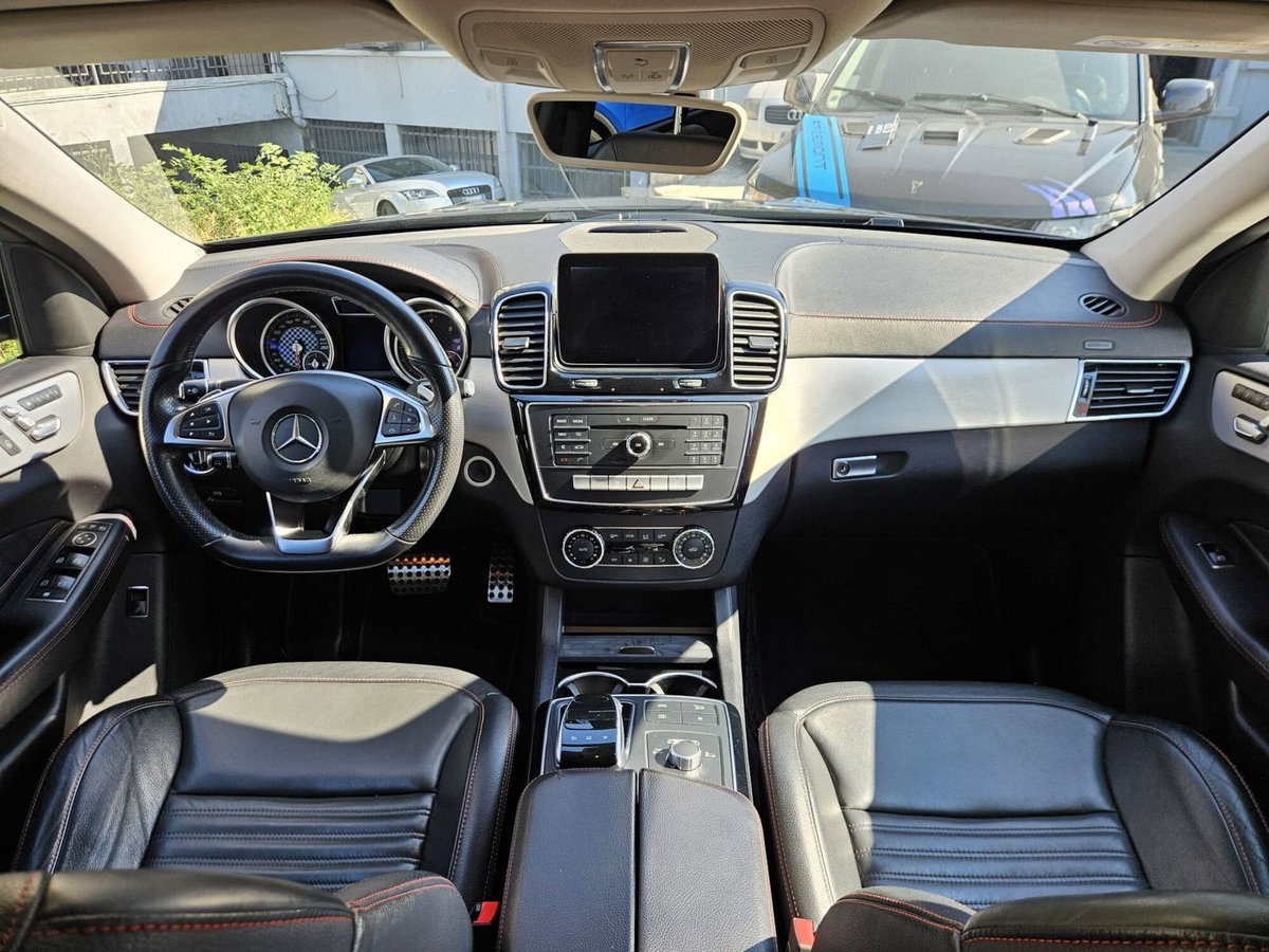 Mercedes-Benz GLE Coupé 350 d 4Matic Coupé Premium (10)