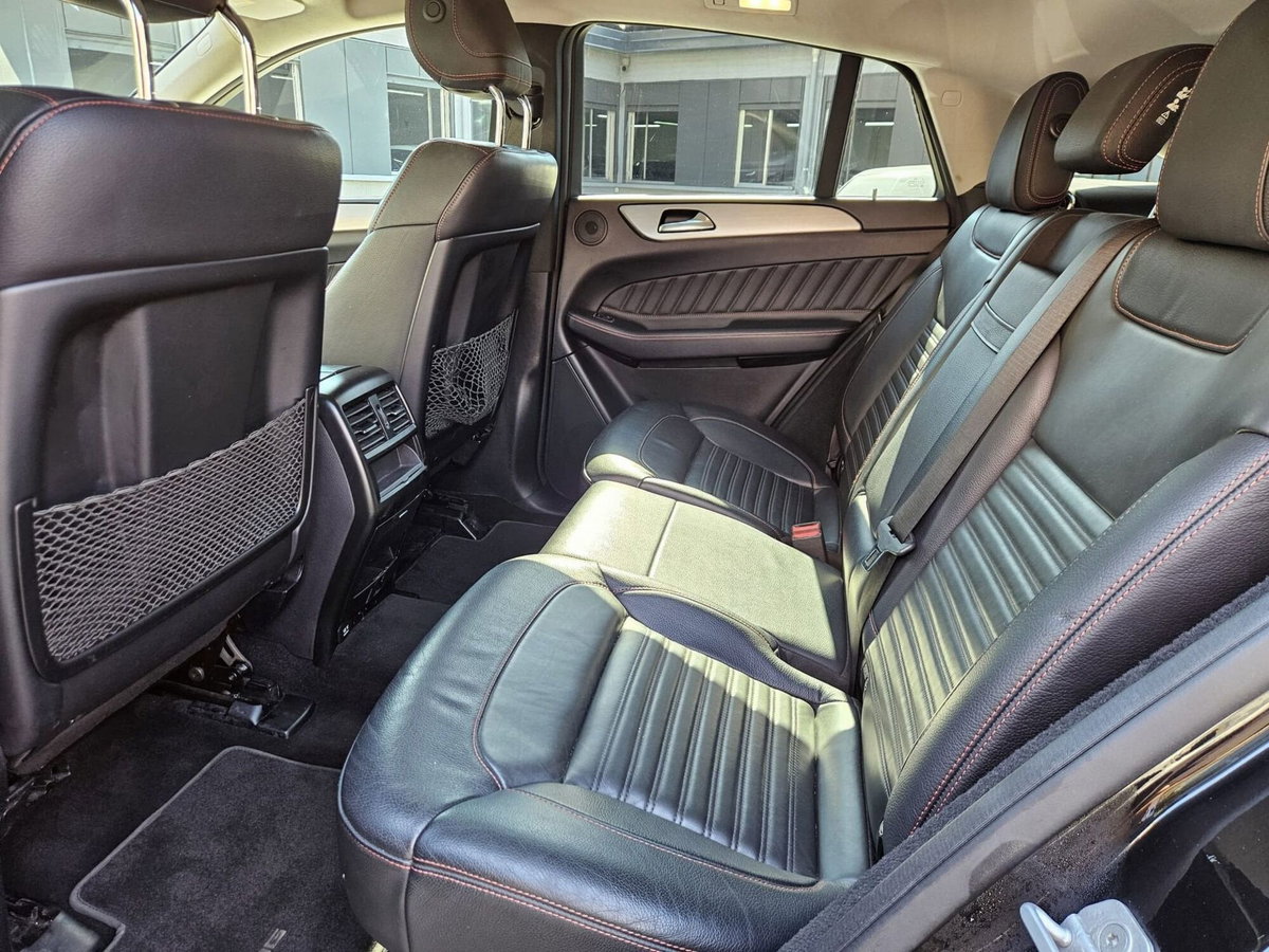 Mercedes-Benz GLE Coupé 350 d 4Matic Coupé Premium (9)