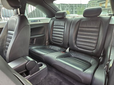 Volkswagen Maggiolino 2.0 TSI DSG Sport (11)