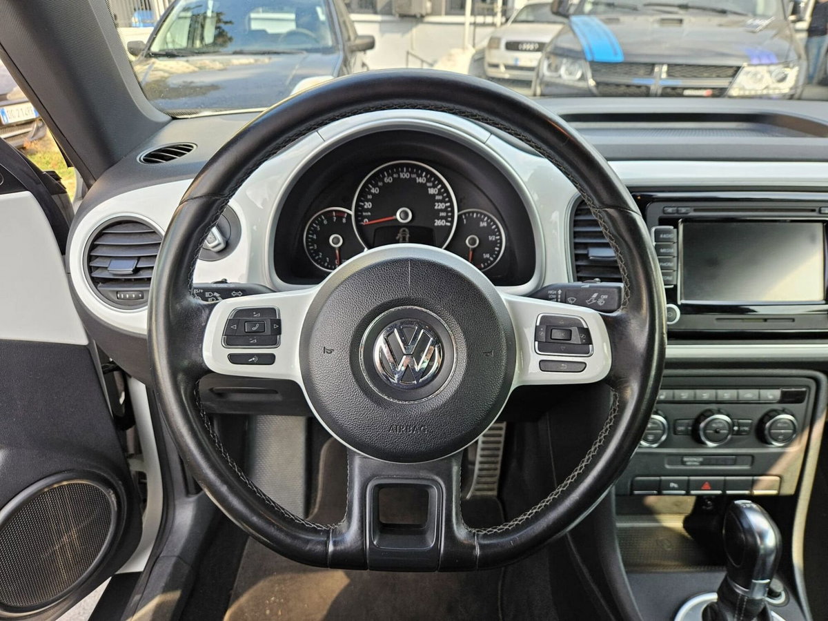 Volkswagen Maggiolino 2.0 TSI DSG Sport (12)