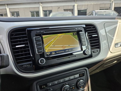 Volkswagen Maggiolino 2.0 TSI DSG Sport (13)