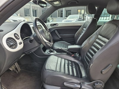 Volkswagen Maggiolino 2.0 TSI DSG Sport (8)