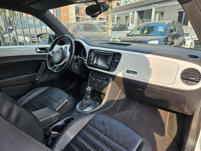 Volkswagen Maggiolino 2.0 TSI DSG Sport (9)