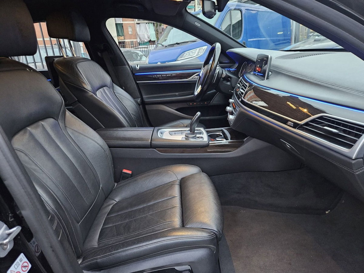 BMW Serie 7 730d xDrive Eccelsa (12)