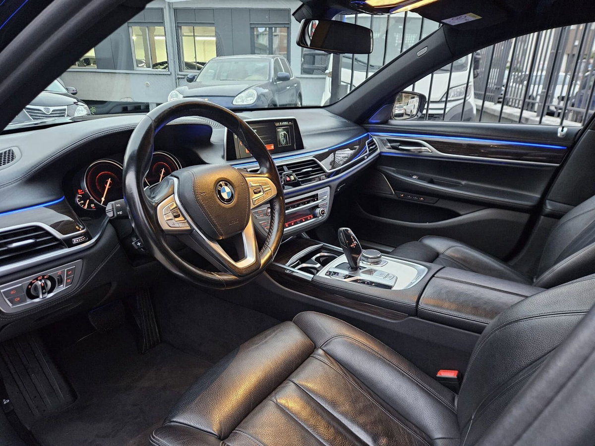 BMW Serie 7 730d xDrive Eccelsa (7)