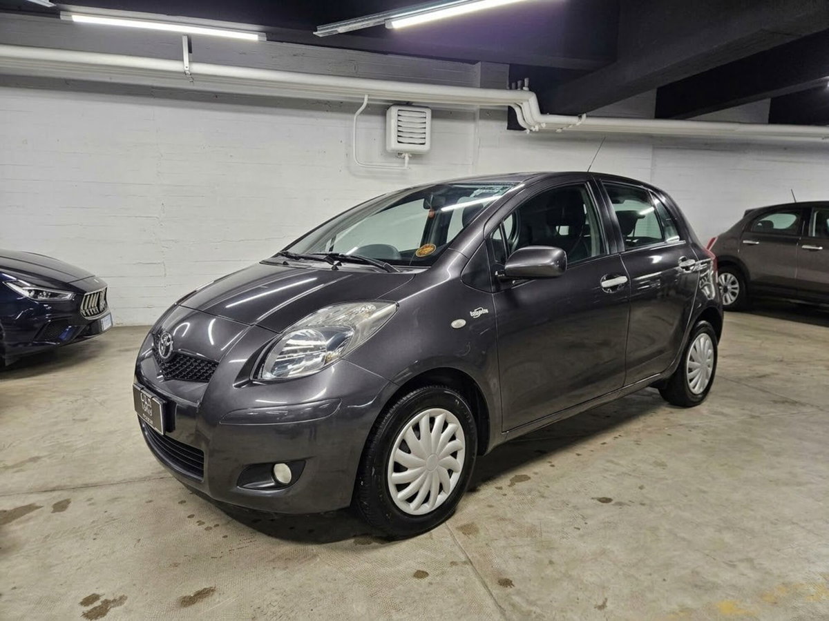 Toyota Yaris 1.3 5 porte Sol