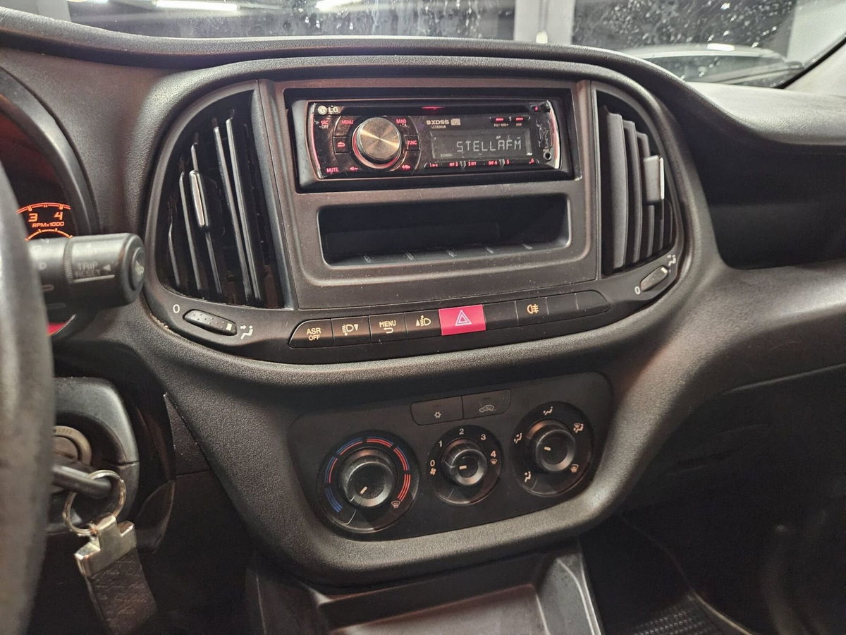 Fiat Doblò Furgone cargo 1.3 mjt 95cv CH1 15q Easy S&S (12)