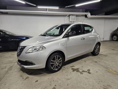Lancia Ypsilon 1.2 69 CV 5 porte Silver usata