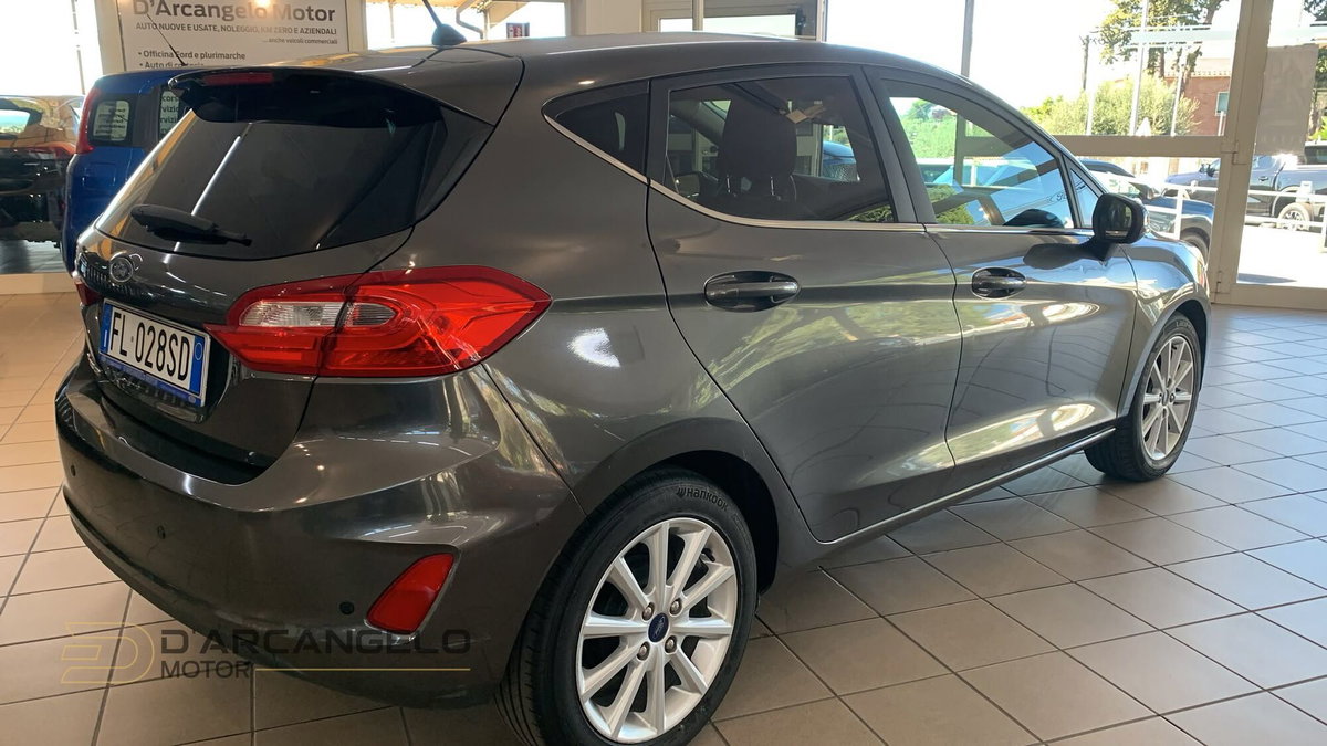 Ford Fiesta 1.5 TDCi 5 porte Titanium (4)