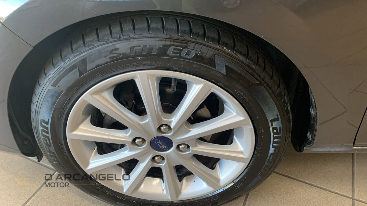 Ford Fiesta 1.5 TDCi 5 porte Titanium (6)