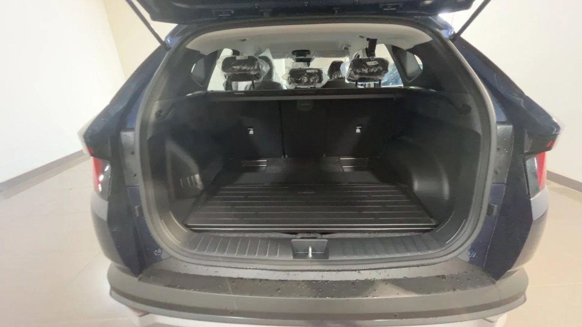 Hyundai Tucson 1.6 crdi 48V NLine 2wd dct (18)