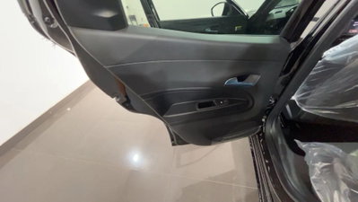 Alfa Romeo Junior 1.2 ibrida Sport Speciale 145cv edct6 (12)