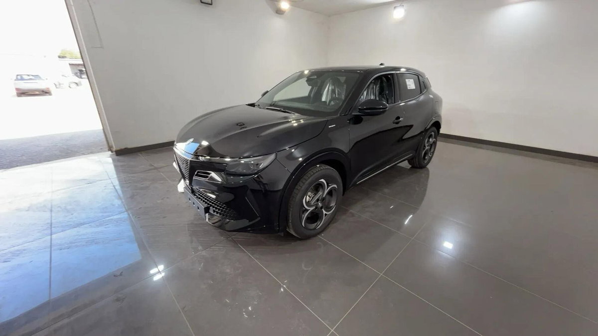 Alfa Romeo Junior 1.2 ibrida Sport Speciale 145cv edct6 (5)