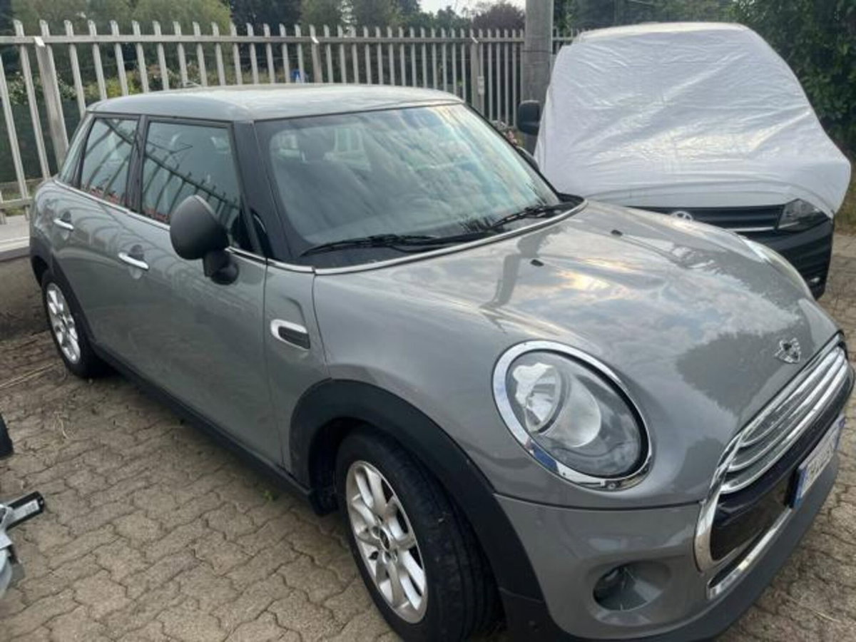 MINI Mini 1.5 One D Hype 5 porte (4)