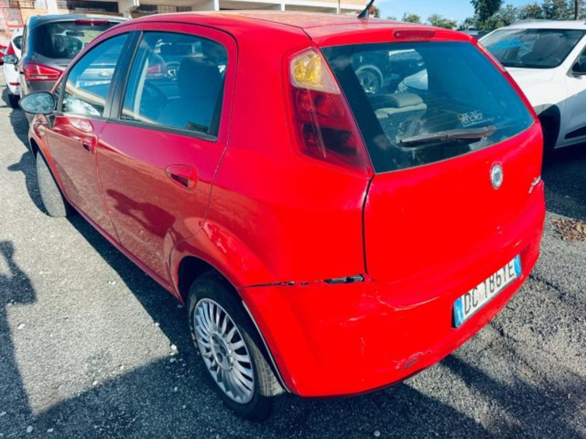 Fiat Grande Punto 1.3 MJT 75 CV 5 porte Actual (4)