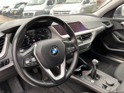 BMW Serie 1 116d 2.0 116CV cat 5 porte Attiva DPF (5)