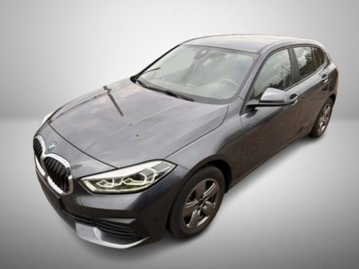 BMW Serie 1 116d 2.0 116CV cat 5 porte Attiva DPF (3)