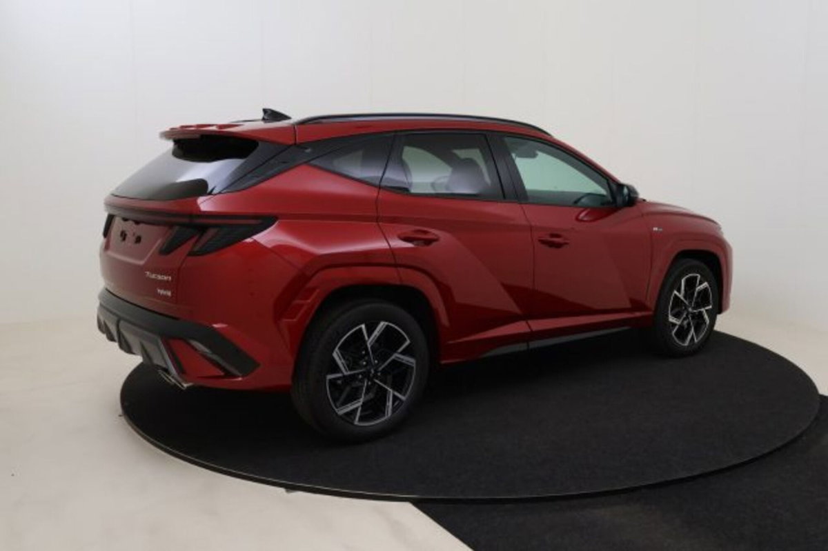 Hyundai Tucson 1.6 t-gdi 48V Xtech 2wd mt (6)
